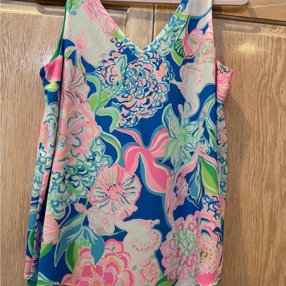 Lilly Pulitzer reversible Blue and Pink Floral top - Picture 2 of 6